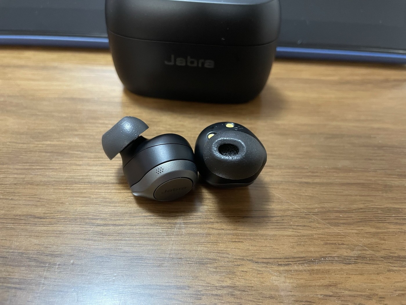 Jabra Elite 85t用のコンプライを買ってみた 物欲帳